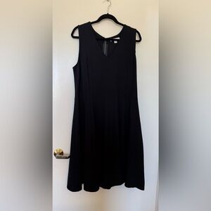 NWT Sejour Sleeveless V-Neck Midi Dress with Zip Up Back in Size 14W